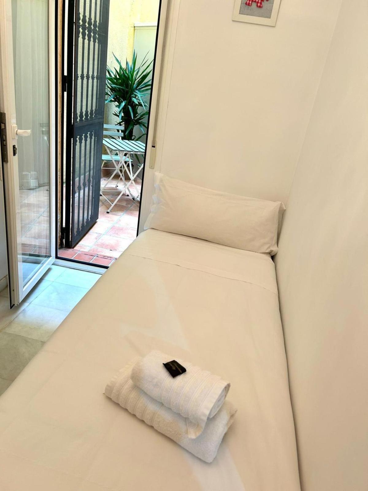 Triana Apartment Sevilla Buitenkant foto