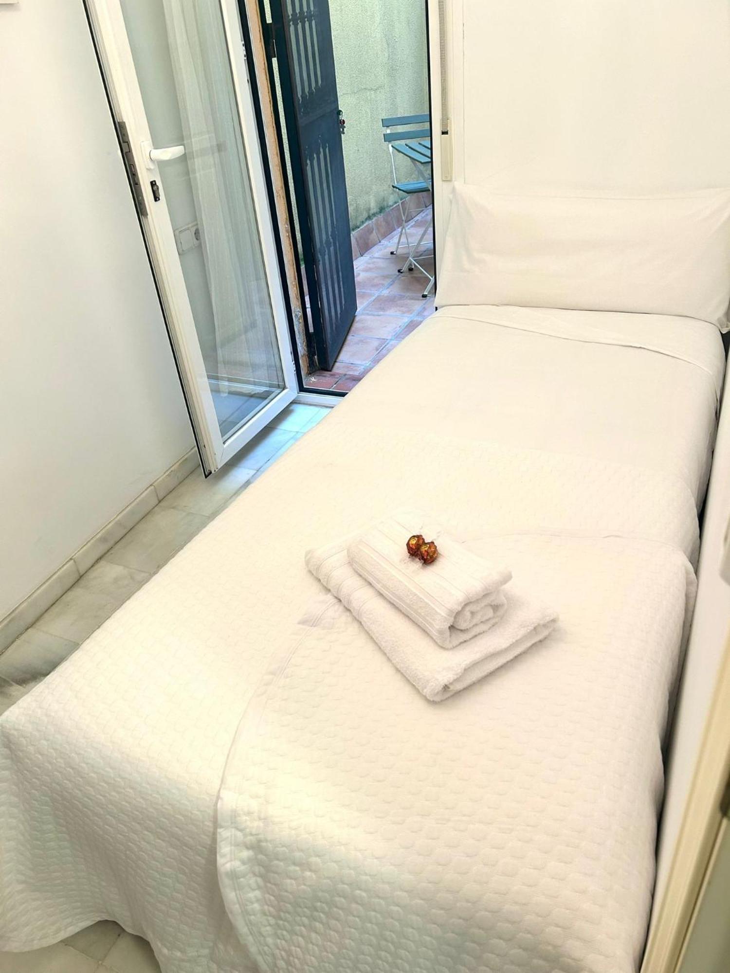 Triana Apartment Sevilla Buitenkant foto